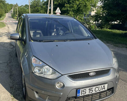 Сірий Форд С-Макс, об'ємом двигуна 2 л та пробігом 230 тис. км за 4029 $, фото 1 на Automoto.ua