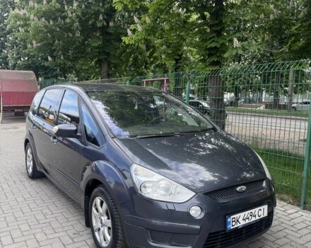 Серый Форд С-Макс, объемом двигателя 0 л и пробегом 330 тыс. км за 7500 $, фото 1 на Automoto.ua
