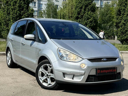 Форд С-Макс 2009 в Сумах на Automoto.ua Серый Форд С-Макс, объемом двигателя 2 л и пробегом 220 тыс. км за 7400 $, фото 1 на Automoto.ua