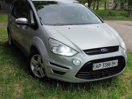 Форд С-Макс 2010 в Запорожье на Automoto.ua Серый Форд С-Макс, объемом двигателя 2 л и пробегом 280 тыс. км за 5500 $, фото 1 на Automoto.ua