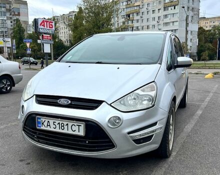 Серый Форд С-Макс, объемом двигателя 2 л и пробегом 364 тыс. км за 7999 $, фото 1 на Automoto.ua