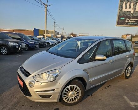 Серый Форд С-Макс, объемом двигателя 0 л и пробегом 160 тыс. км за 9200 $, фото 1 на Automoto.ua