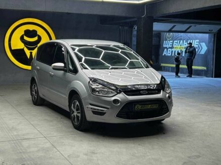 Сірий Форд С-Макс, об'ємом двигуна 1.6 л та пробігом 250 тис. км за 8200 $, фото 1 на Automoto.ua