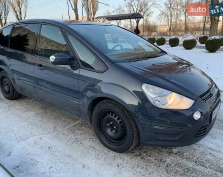 Сірий Форд С-Макс, об'ємом двигуна 2 л та пробігом 262 тис. км за 7900 $, фото 1 на Automoto.ua