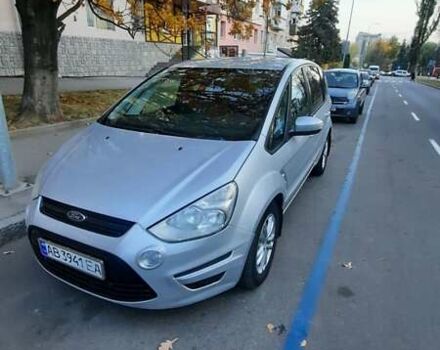 Серый Форд С-Макс, объемом двигателя 2 л и пробегом 245 тыс. км за 11990 $, фото 1 на Automoto.ua