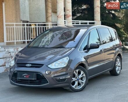 Серый Форд С-Макс, объемом двигателя 2 л и пробегом 263 тыс. км за 10900 $, фото 1 на Automoto.ua