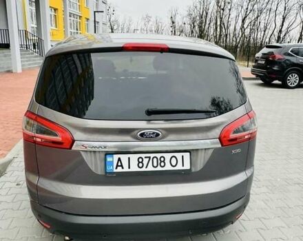 Сірий Форд С-Макс, об'ємом двигуна 2 л та пробігом 330 тис. км за 8800 $, фото 1 на Automoto.ua