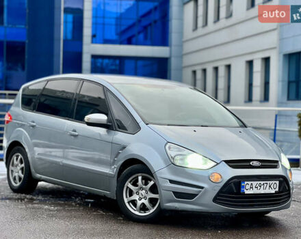 Сірий Форд С-Макс, об'ємом двигуна 2 л та пробігом 213 тис. км за 8250 $, фото 1 на Automoto.ua