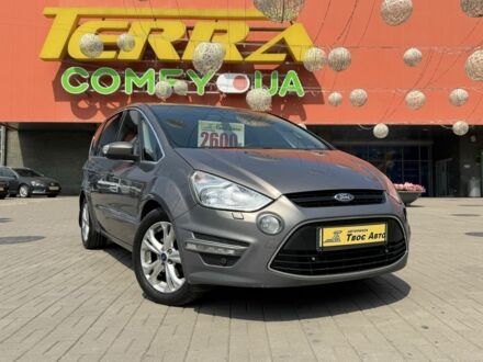 Форд С-Макс 2013 в Кривом Роге на Automoto.ua Серый Форд С-Макс, объемом двигателя 2 л и пробегом 225 тыс. км за 9500 $, фото 1 на Automoto.ua