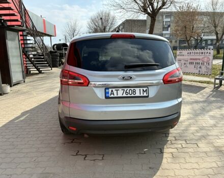 Серый Форд С-Макс, объемом двигателя 2 л и пробегом 320 тыс. км за 11664 $, фото 1 на Automoto.ua