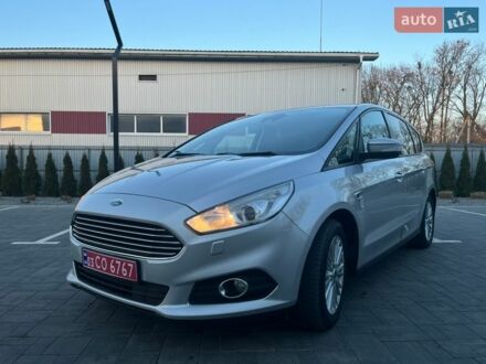 Сірий Форд С-Макс, об'ємом двигуна 2 л та пробігом 204 тис. км за 12000 $, фото 1 на Automoto.ua