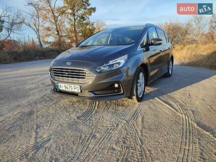 Форд С-Макс 2020 в Белой Церкве на Automoto.ua Серый Форд С-Макс, объемом двигателя 2 л и пробегом 171 тыс. км за 20300 $, фото 1 на Automoto.ua