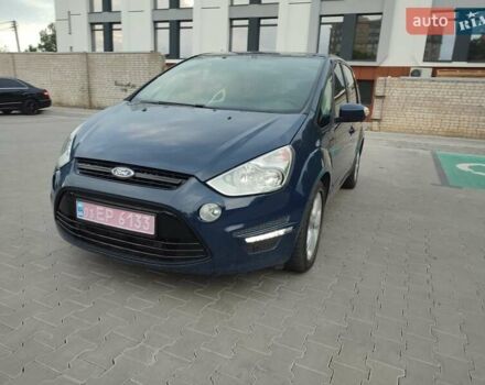Синий Форд С-Макс, объемом двигателя 2 л и пробегом 242 тыс. км за 9999 $, фото 2 на Automoto.ua