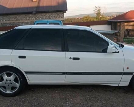 Белый Форд Скорпио, объемом двигателя 2.3 л и пробегом 300 тыс. км за 3000 $, фото 3 на Automoto.ua