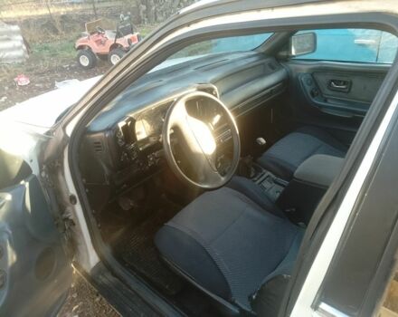 Белый Форд Скорпио, объемом двигателя 2 л и пробегом 300 тыс. км за 1075 $, фото 5 на Automoto.ua