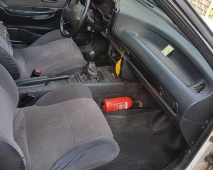 Белый Форд Скорпио, объемом двигателя 2 л и пробегом 500 тыс. км за 64000 $, фото 6 на Automoto.ua