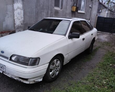 Белый Форд Скорпио, объемом двигателя 1.8 л и пробегом 210 тыс. км за 582 $, фото 3 на Automoto.ua