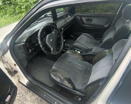 Белый Форд Скорпио, объемом двигателя 3 л и пробегом 345 тыс. км за 811 $, фото 2 на Automoto.ua