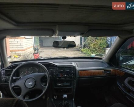 Белый Форд Скорпио, объемом двигателя 2.4 л и пробегом 300 тыс. км за 1600 $, фото 14 на Automoto.ua