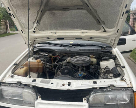 Форд Скорпио 1986 в Ровно на Automoto.ua Белый Форд Скорпио, объемом двигателя 2 л и пробегом 400 тыс. км за 900 $, фото 7 на Automoto.ua