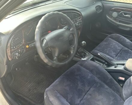 Білий Форд Скорпіо, об'ємом двигуна 2.3 л та пробігом 300 тис. км за 1100 $, фото 7 на Automoto.ua