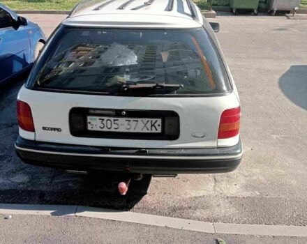Белый Форд Скорпио, объемом двигателя 2 л и пробегом 230 тыс. км за 501 $, фото 3 на Automoto.ua