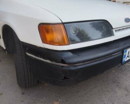 Белый Форд Скорпио, объемом двигателя 2 л и пробегом 540 тыс. км за 969 $, фото 2 на Automoto.ua