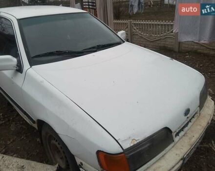 Белый Форд Скорпио, объемом двигателя 2.5 л и пробегом 31 тыс. км за 415 $, фото 1 на Automoto.ua