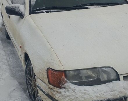 Белый Форд Скорпио, объемом двигателя 2 л и пробегом 300 тыс. км за 1200 $, фото 1 на Automoto.ua