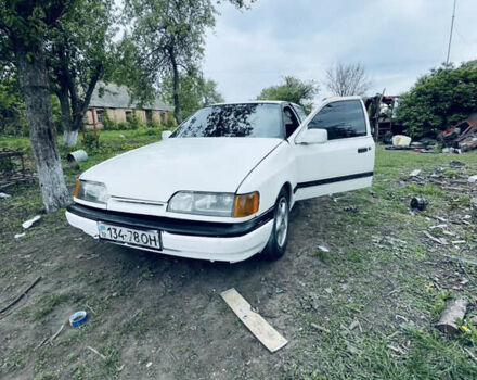 Белый Форд Скорпио, объемом двигателя 2 л и пробегом 222 тыс. км за 1000 $, фото 1 на Automoto.ua