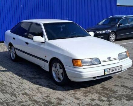 Белый Форд Скорпио, объемом двигателя 2.3 л и пробегом 300 тыс. км за 3000 $, фото 1 на Automoto.ua