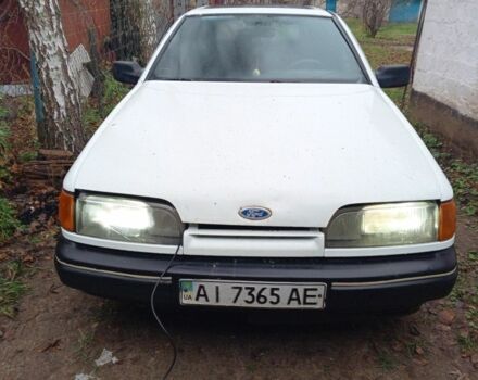 Белый Форд Скорпио, объемом двигателя 2 л и пробегом 250 тыс. км за 750 $, фото 1 на Automoto.ua