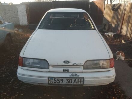 Форд Скорпио 1986 в Новомосковске на Automoto.ua Белый Форд Скорпио, объемом двигателя 2 л и пробегом 300 тыс. км за 1075 $, фото 1 на Automoto.ua