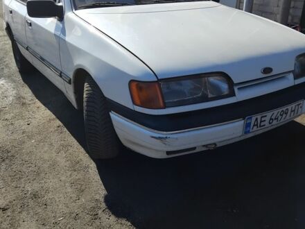 Білий Форд Скорпіо, об'ємом двигуна 2 л та пробігом 220 тис. км за 1314 $, фото 1 на Automoto.ua