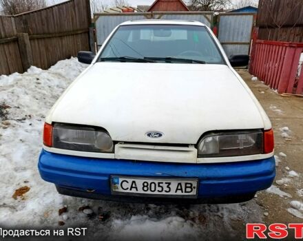 Белый Форд Скорпио, объемом двигателя 2.5 л и пробегом 454 тыс. км за 888 $, фото 1 на Automoto.ua