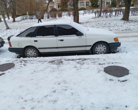 Белый Форд Скорпио, объемом двигателя 0 л и пробегом 240 тыс. км за 790 $, фото 1 на Automoto.ua