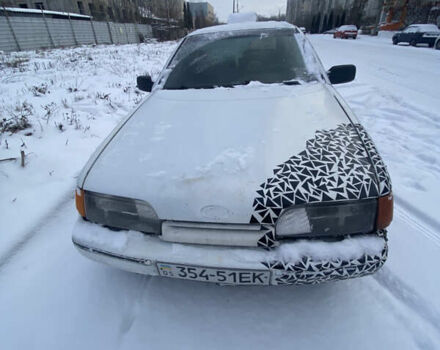 Белый Форд Скорпио, объемом двигателя 2 л и пробегом 166 тыс. км за 695 $, фото 1 на Automoto.ua