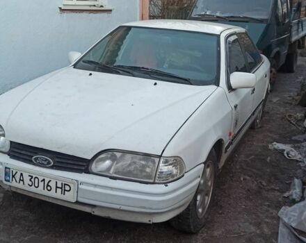 Белый Форд Скорпио, объемом двигателя 2 л и пробегом 400 тыс. км за 790 $, фото 1 на Automoto.ua