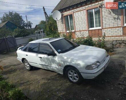 Белый Форд Скорпио, объемом двигателя 2.4 л и пробегом 300 тыс. км за 1600 $, фото 1 на Automoto.ua