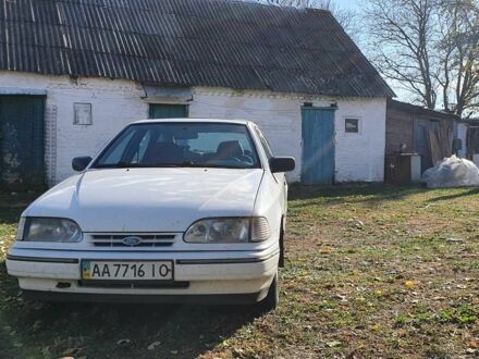 Білий Форд Скорпіо, об'ємом двигуна 2 л та пробігом 545 тис. км за 1000 $, фото 1 на Automoto.ua