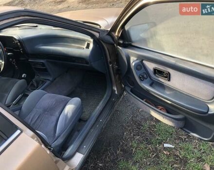 Бежевый Форд Скорпио, объемом двигателя 2.4 л и пробегом 300 тыс. км за 1250 $, фото 6 на Automoto.ua