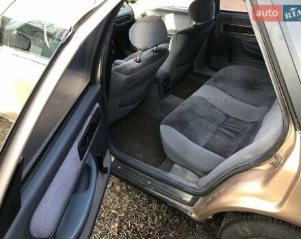 Бежевый Форд Скорпио, объемом двигателя 2.4 л и пробегом 300 тыс. км за 1250 $, фото 8 на Automoto.ua