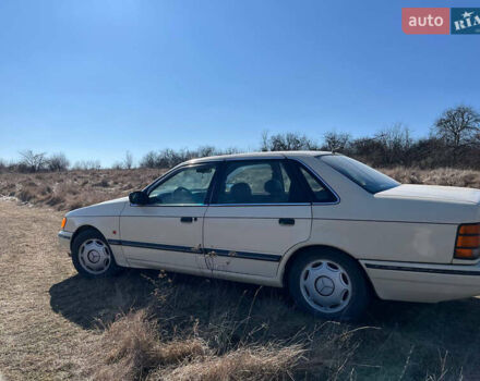 Бежевый Форд Скорпио, объемом двигателя 2 л и пробегом 350 тыс. км за 1300 $, фото 8 на Automoto.ua