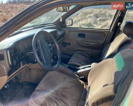 Бежевый Форд Скорпио, объемом двигателя 2 л и пробегом 350 тыс. км за 1300 $, фото 11 на Automoto.ua