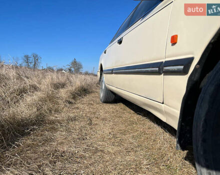 Бежевый Форд Скорпио, объемом двигателя 2 л и пробегом 350 тыс. км за 1300 $, фото 20 на Automoto.ua