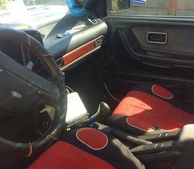 Черный Форд Скорпио, объемом двигателя 2.9 л и пробегом 300 тыс. км за 900 $, фото 5 на Automoto.ua