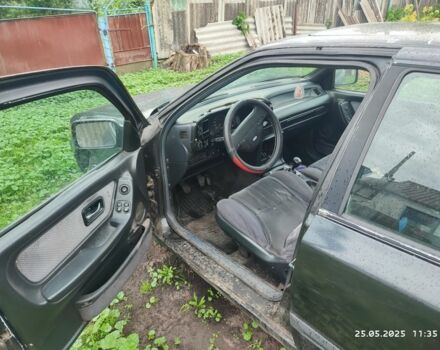 Черный Форд Скорпио, объемом двигателя 2 л и пробегом 2 тыс. км за 25000 $, фото 2 на Automoto.ua