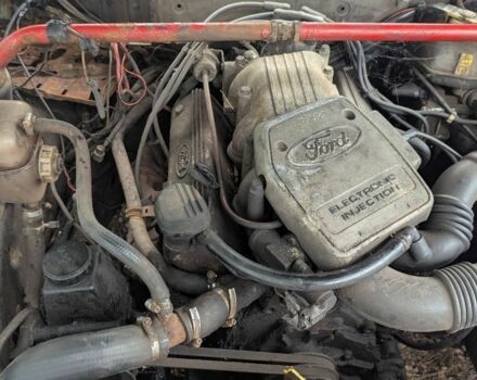 Чорний Форд Скорпіо, об'ємом двигуна 2.8 л та пробігом 200 тис. км за 353 $, фото 7 на Automoto.ua