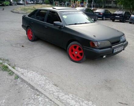 Черный Форд Скорпио, объемом двигателя 2.4 л и пробегом 300 тыс. км за 2500 $, фото 2 на Automoto.ua