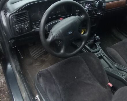 Чорний Форд Скорпіо, об'ємом двигуна 2.9 л та пробігом 200 тис. км за 837 $, фото 1 на Automoto.ua